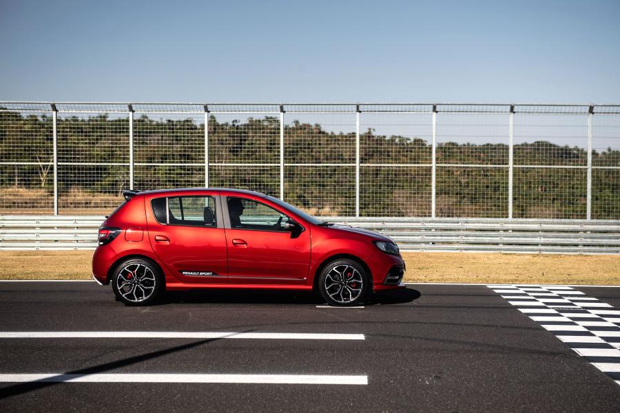  Renault Sandero R.S. 2019 года  (фото 23 из 49)
